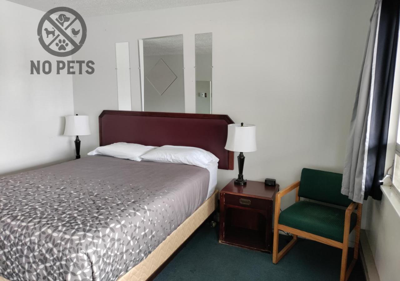Eight Bar B Motel Wilbur Εξωτερικό φωτογραφία